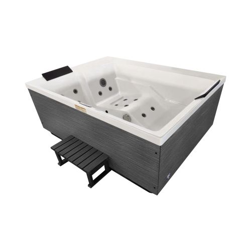 Sanotechnik - KORFU OUTDOOR WHIRLPOOL white inkl. Abdeckung und Stiege 190x140x70 cm