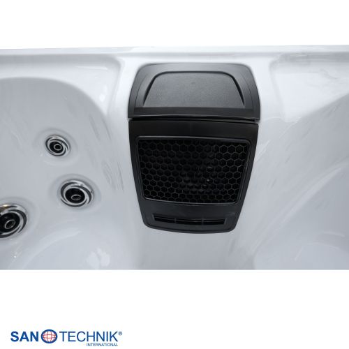 Sanotechnik - CATANIA OUTDOOR WHIRLPOOL white marble inkl. Abdeckung 210x180x82 cm