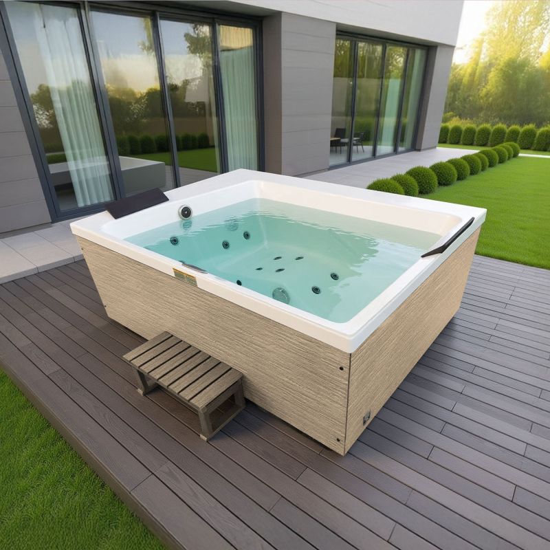 Sanotechnik - ZADAR OUTDOOR WHIRLPOOL white inkl. Abdeckung und Stiege 190x140x70 cm